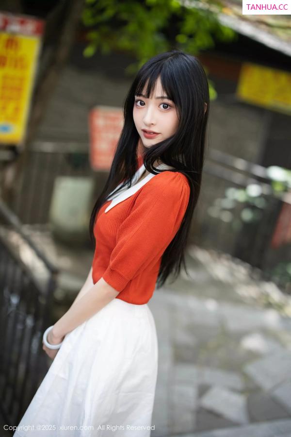   [XiuRen]高清写真图 2025.05.08 No.10247 茂木希子 橙色T恤第2张图片
